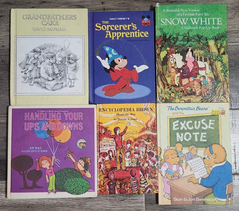 Lot Of 6 Vtg Children Books~Walt Disney~Hallmark Pop-Up~Weekly Reader~Berenstain