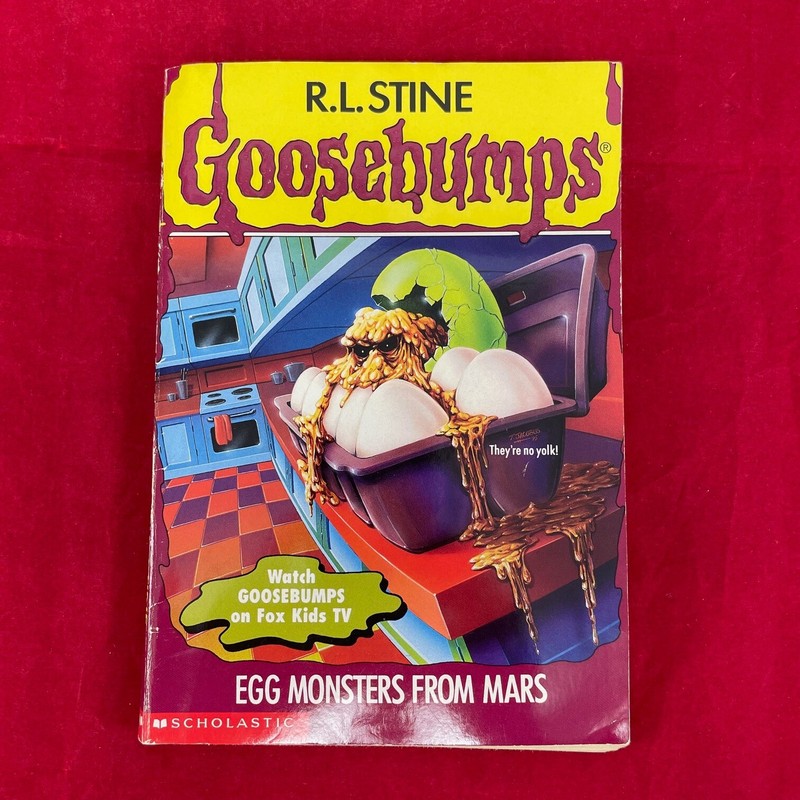 Goosebumps Ser.: Egg Monsters From Mars by R. L. Stine (1996, Trade Paperback)