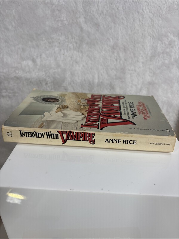 Interview With the Vampire by Anne Rice (Vintage 1977 paperback) gallery