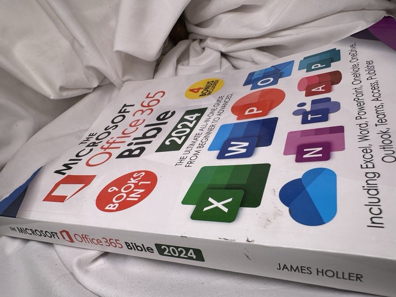 The Microsoft Office 365 Bible - 2024 - 9 Books in 1 gallery