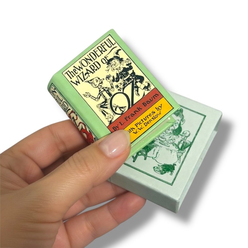 The Wonderful Wizard of OZ tiny book leather hardcover w/slipcase Germany 510p