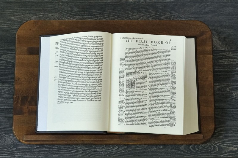 1560 Geneva Bible - First Edition Facsimile gallery