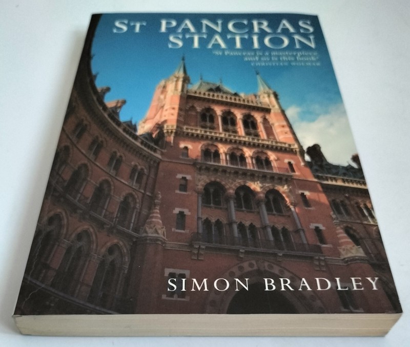 ST Pancras Station Simon Bradley 2007 1st Paperback Profile Books Ltd gallery
