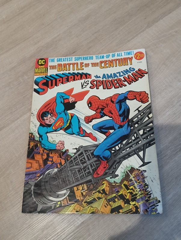 Superman vs Spider-Man 1976 DC Marvel Treasury Edition High Grade VF+