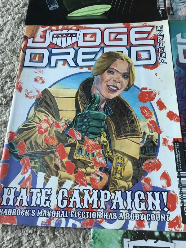 5 X 2000ad Megazine Graphic Novels Judge Dredd Very Good Condition #440-444 gallery