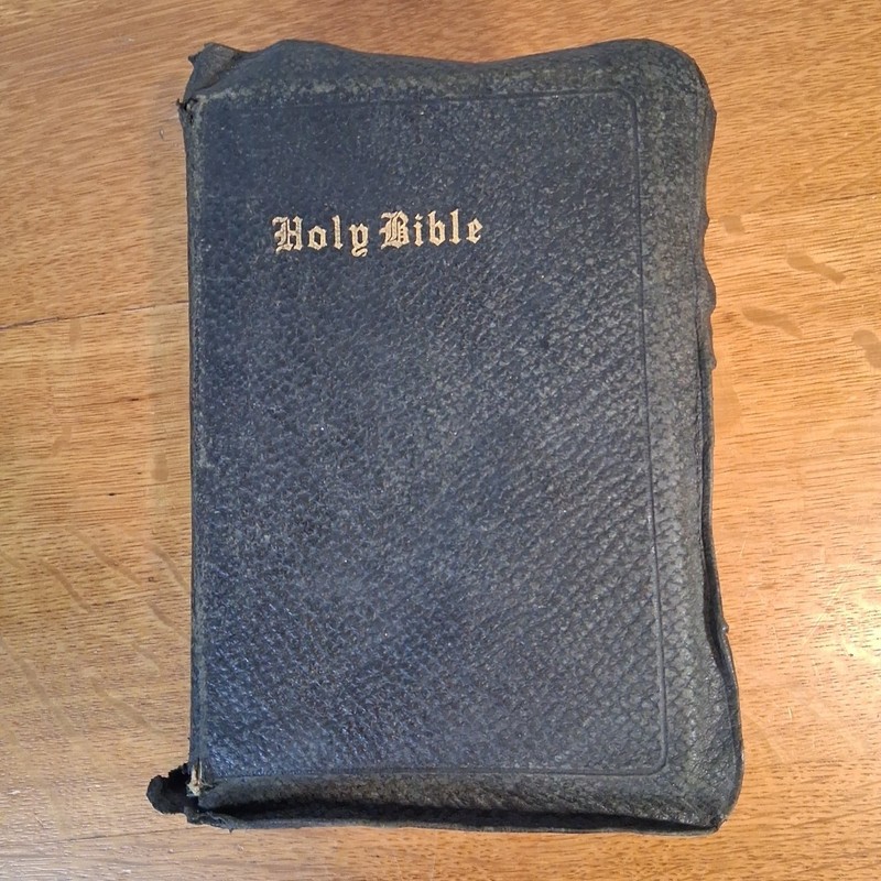 Leather Holy Bible Hertel Blue Ribbon Cyclopedic Thumb Indexed Red Letter 1938