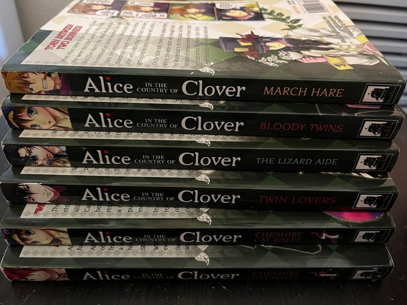 6 Manga Set - Alice in the Land of Clover Volumes 1, 7, & Misc gallery