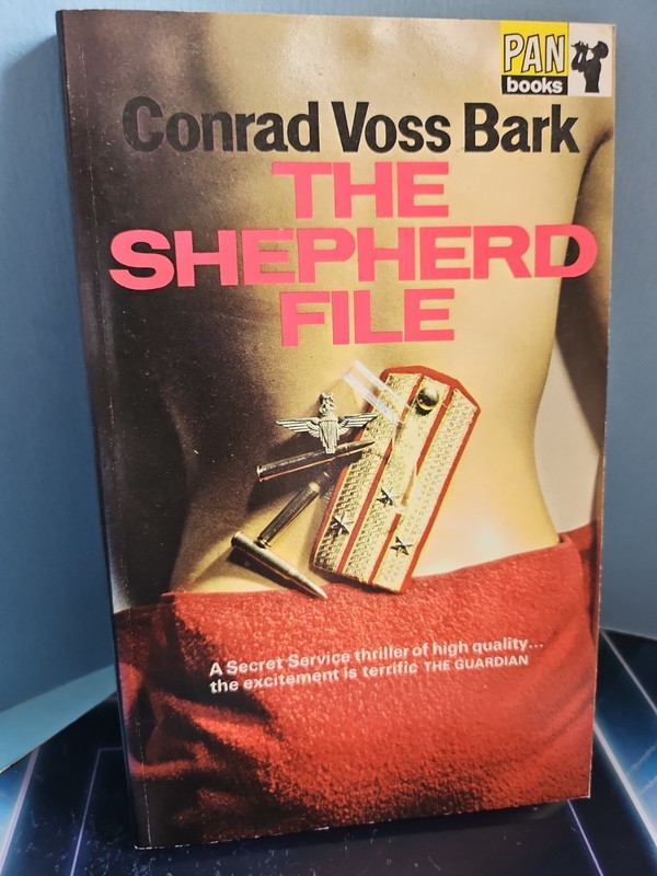 Conrad Vose Bark. The Shepherd File. Pan Books, Crime Thriller 1966