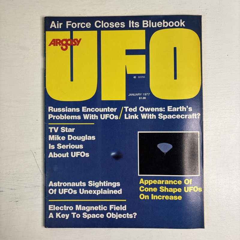 ARGOSY UFO Magazine January 1977 Air Force Bluebook Russians Encounter Problems