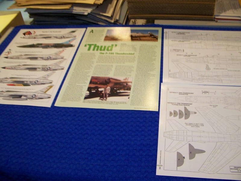 REPUBLIC F-105 THUNDERCHIEF «THUD»..HISTORY/PROFILES/2-PAGES OF 5-VIEWS (472MM)