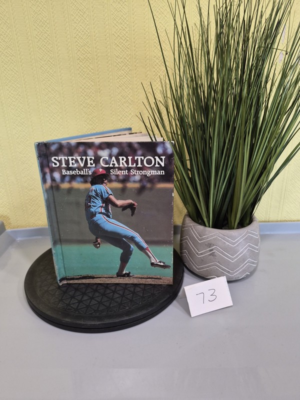 STEVE CARLTON: BASEBALL’S SILENT STRONGMAN (ACHIEVERS) By Nathan Aaseng 1984
