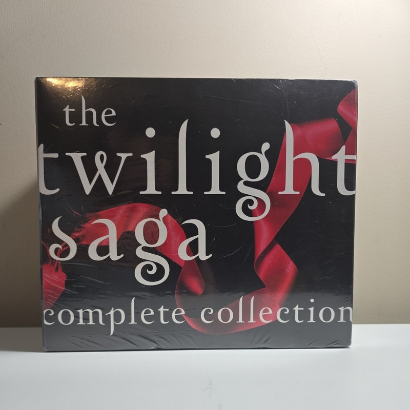 Twilight Saga Complete Collection by Stephenie Meyer