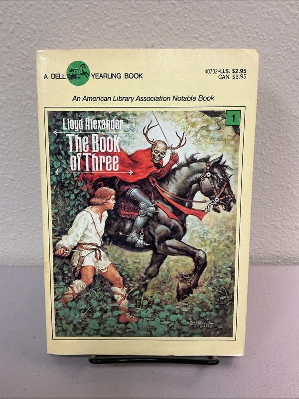 Vintage “The Book of Three” by Lloyd Alexander (1984) A Dell Yearling Book EXC