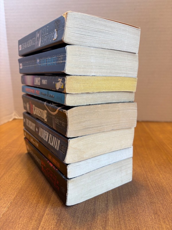 Horror Paperback Lot of 8 (See Photos for Titles) gallery