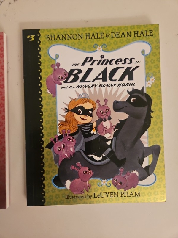 THE PRINCESS IN BLACK CHAPTER Lot Of 3 BOOKS #1-3 BY SHANNON HALE AGES 5-9 gallery