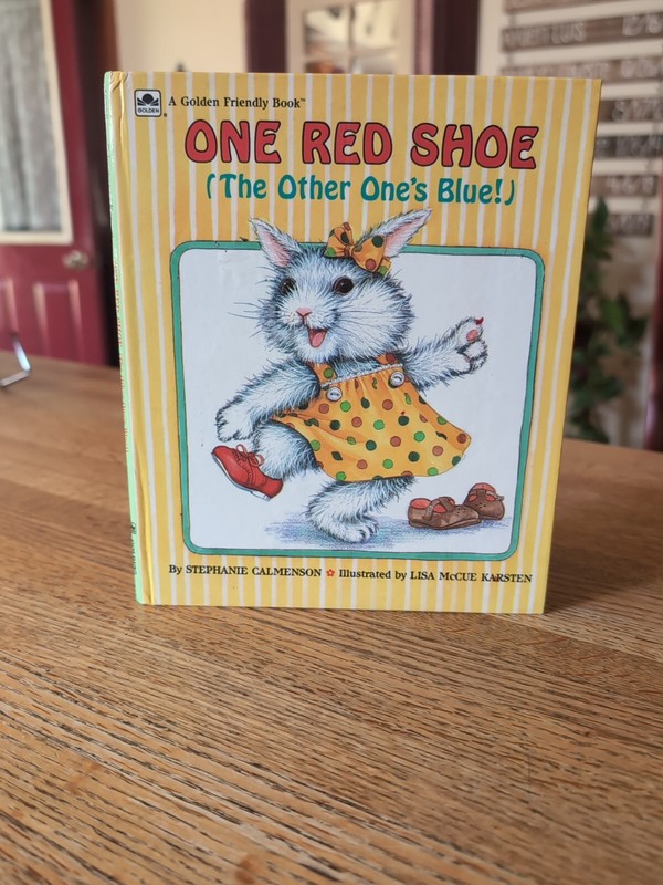 Golden Friendly Book One Red Shoe (The Other One’s Blue!) HC Rare