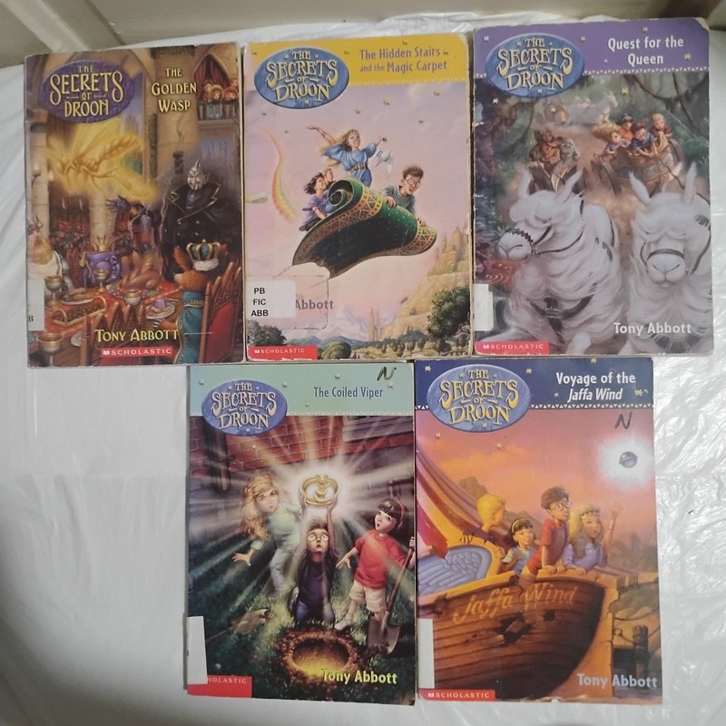 Tony Abbott: 5 Book Lot Paperback Scholastic English Readers