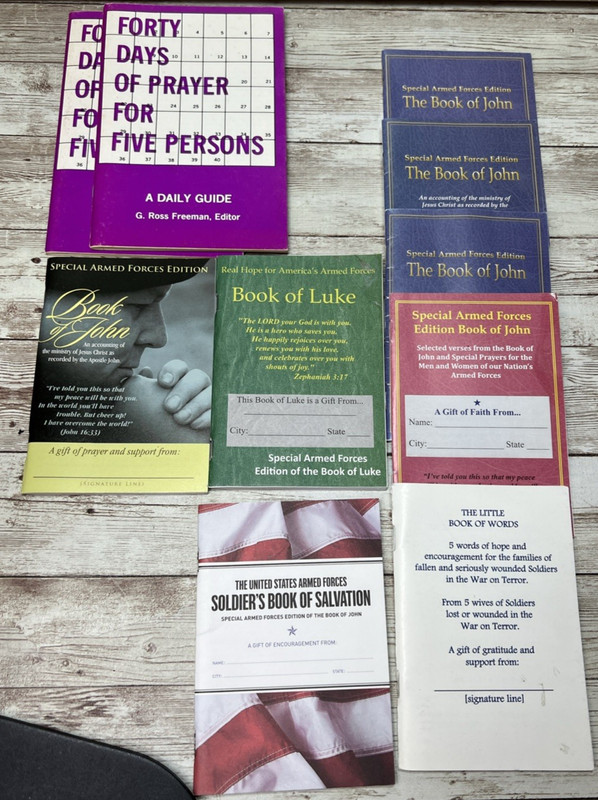 Lot of 36 Christian Bible Jesus Related Booklets/Pamplets Vintage 6lbs gallery