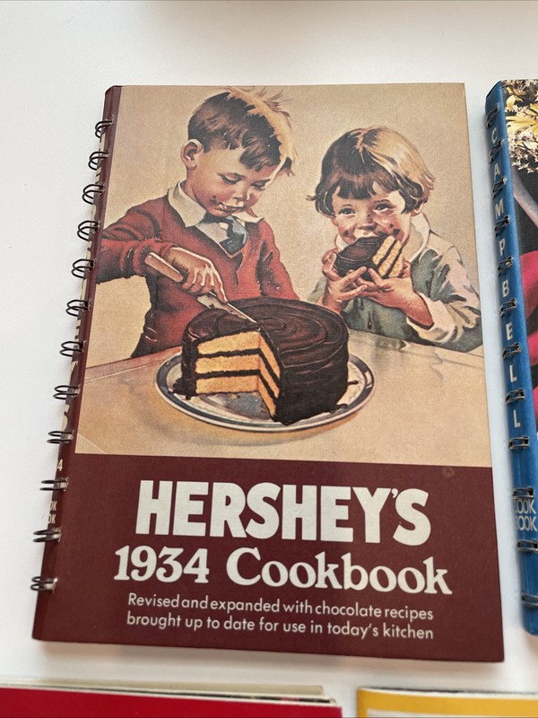 Lot of 5 Vintage Cookbooks, Hersheys, Campbells, Sun-maid, Betty Crocker,Structo gallery