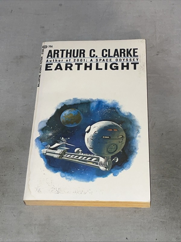 Earthlight – Arthur C. Clarke – Ballantine Books 1966 mass market paperback