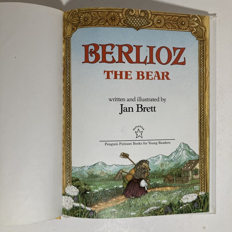 JAN BRETT LOT of 5 Hardcover Ex-LIBRARY BOOKS ~ Berlioz, The Hat, & More gallery
