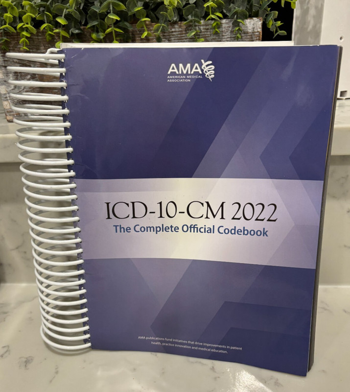 ICD-10-CM 2022: The Complete Official Codebook With Guidelines (ICD-10-CM The Co
