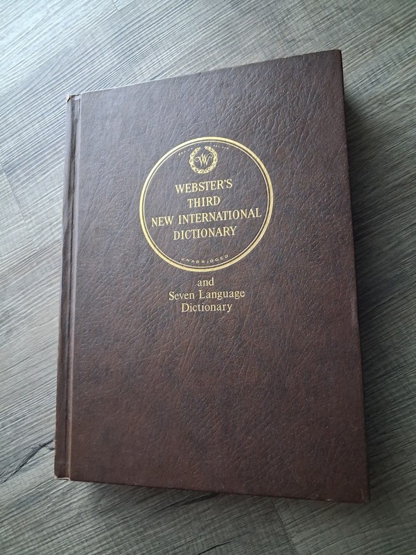 Webster’s Third New International Dictionary, Unabridged and Seven Language Dict