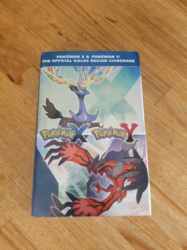 Pokemon X and Pokemon Y : The Official Kalos Region Guidebook Hardback