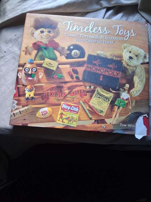 Timeless Toys Classic Collectors Book 1st Ed 2004 HB DJ Playmakers Illustrated