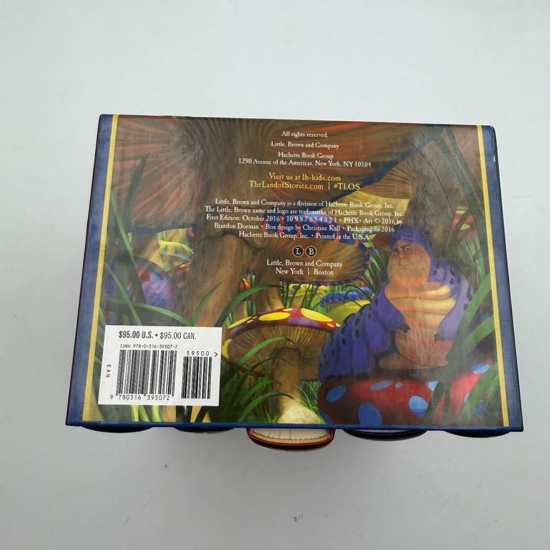 Land of Stories Hardcover Gift Set by Chris Colfer (2016, Hardcover) Vol. 1-5 gallery