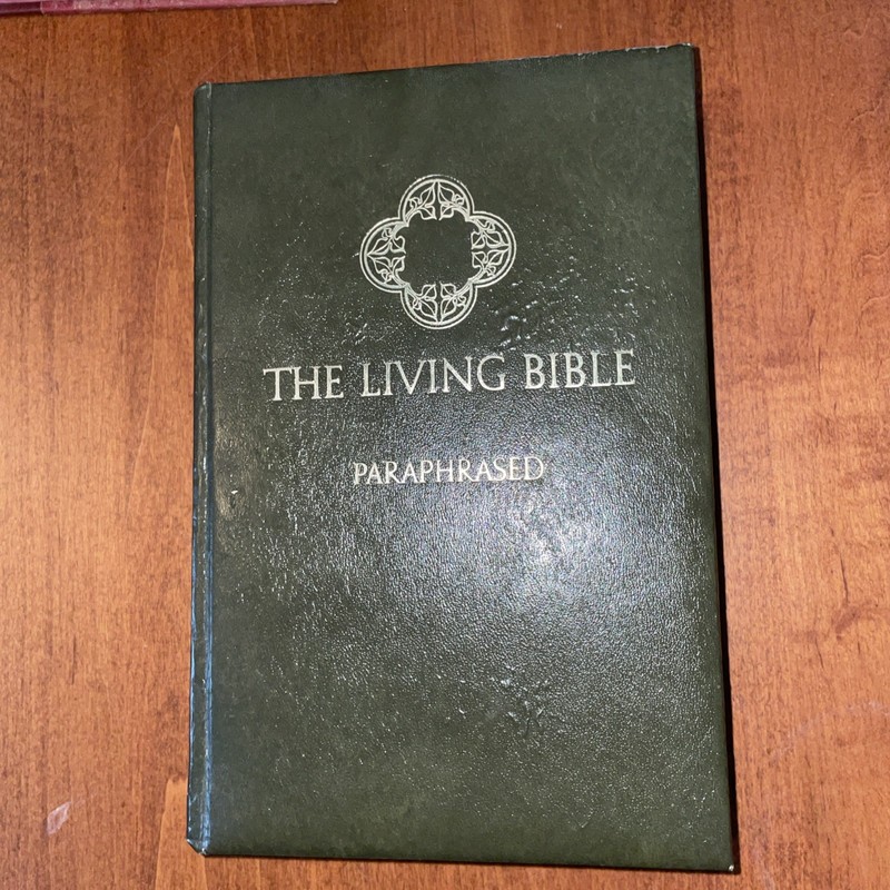 The Living Bible Paraphrased 1971 Tyndale House Padded Hardcover Green