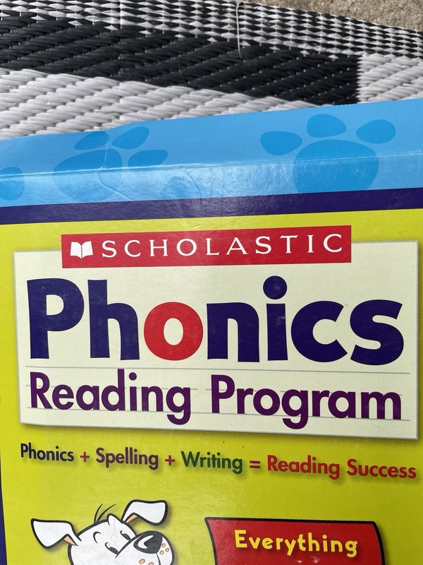 Scholastic Phonics Reading Program Set 2005