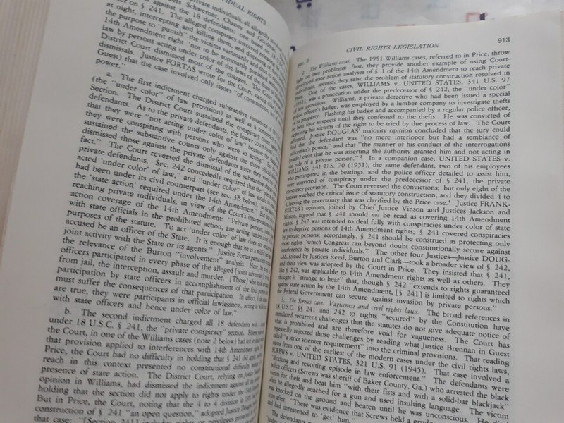 Constitutional Law Cases and Materials 11th Edition 1975 HC Gerald Gunther gallery