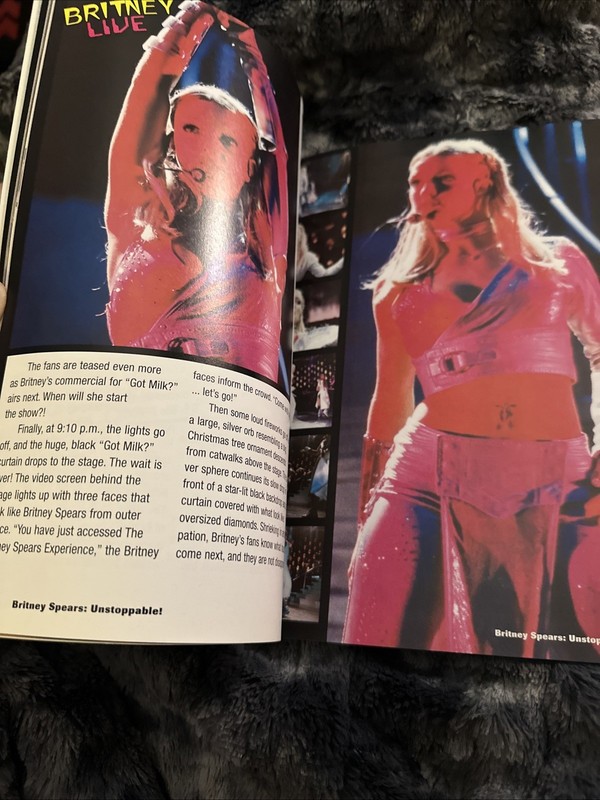 VINTAGE Britney Spears Unstoppable! 2001 Tons of Pictures Book Live Music Tour gallery