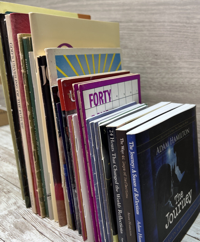 Lot of 36 Christian Bible Jesus Related Booklets/Pamplets Vintage 6lbs