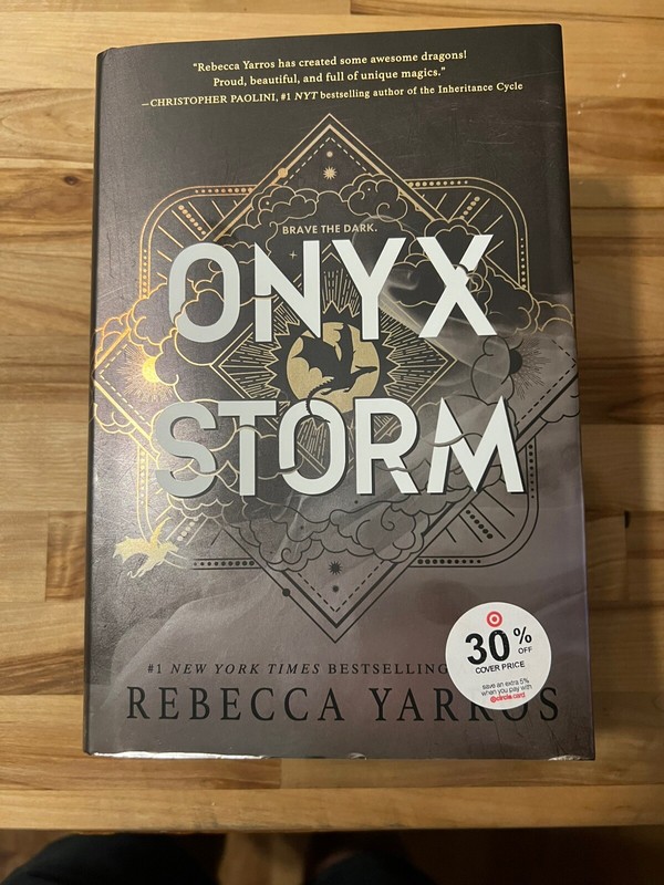 ONYX STORM Deluxe Limited Collector’s Edition TARGET EXCLUSIVE HARDCOVER IN HAND