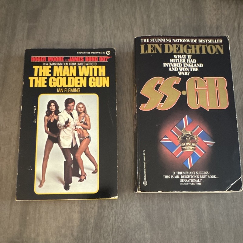 English Spy Lot: james bond man With Golden Gun And SS GB Paperbacks