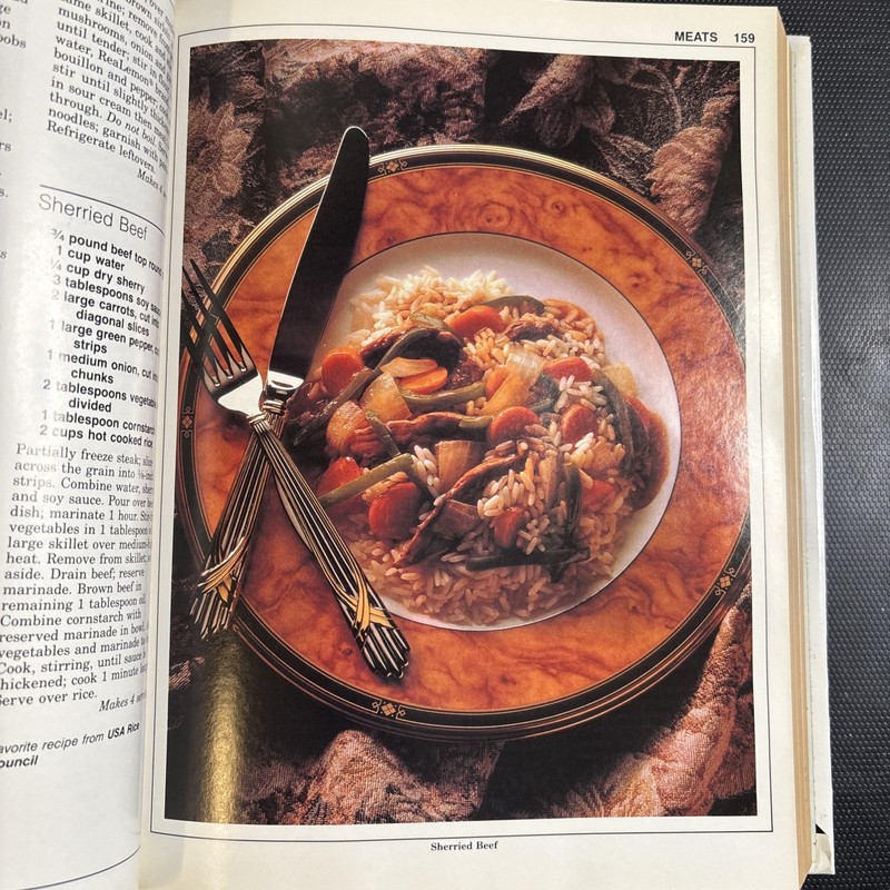 Great American Favorite Brand Name Cookbook Collector's Edition Hardcover 1993 gallery