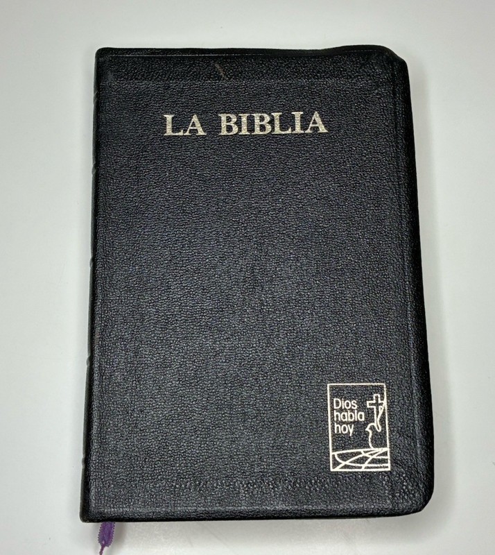 1979 Dios Habla Hoy La Biblia Versión Popular Bible ABS Special Dedication gallery