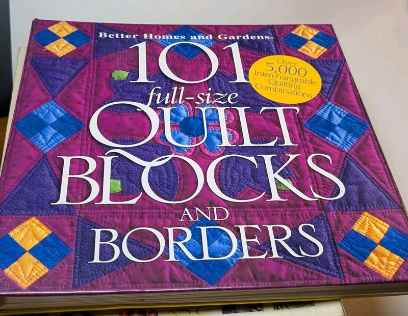 1998 101 Full-Size Quilt Blocks and Borders Better Homes and Gardens 216 pages gallery