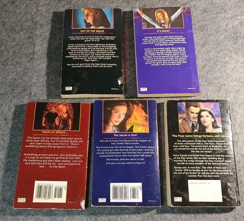 RL Stine FEAR STREET Book Lot 25 Paperbacks YA Horror Vintage Retro gallery