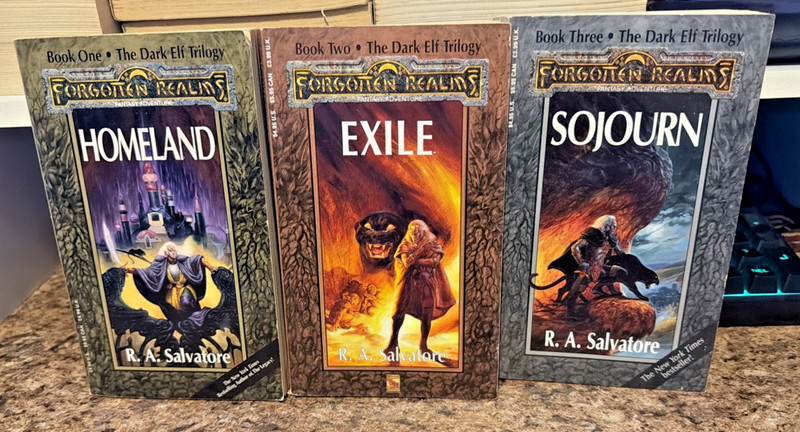 Lot of 12 Forgotten Realms Legend of Drizzt Books Vintage Fantasy R.A. Salvatore gallery