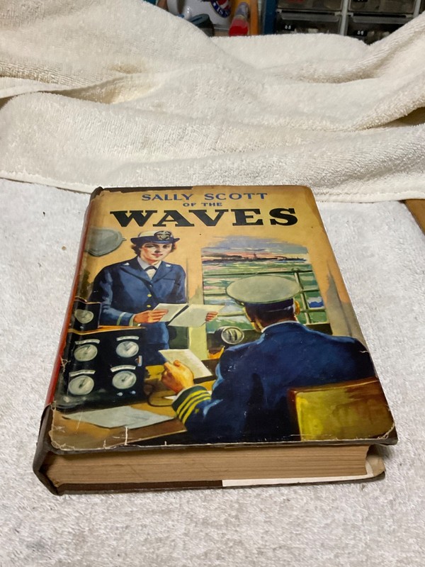 SALLY SCOTT OF THE WAVES by ROY J SNELL 1943 HARDCOVER