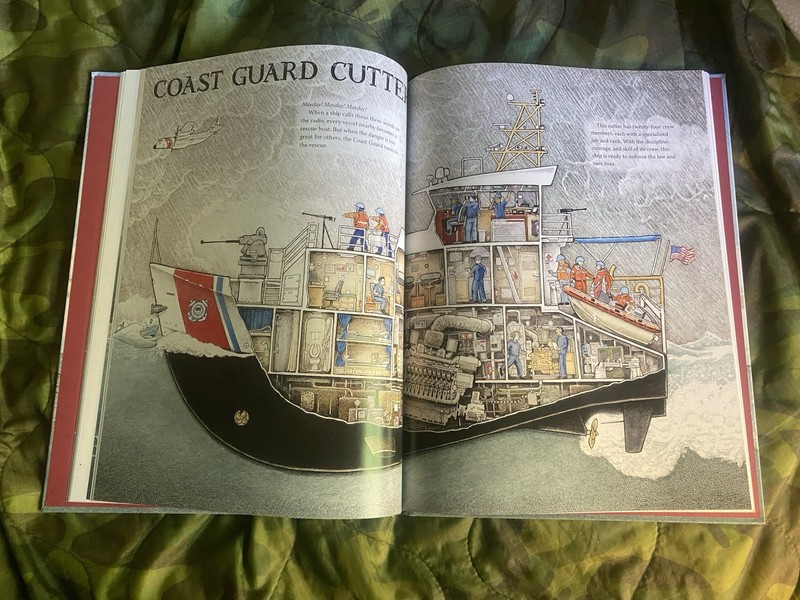 Working Boats : An Inside Look at Ten Amazing Watercraft by Tom Crestodina gallery