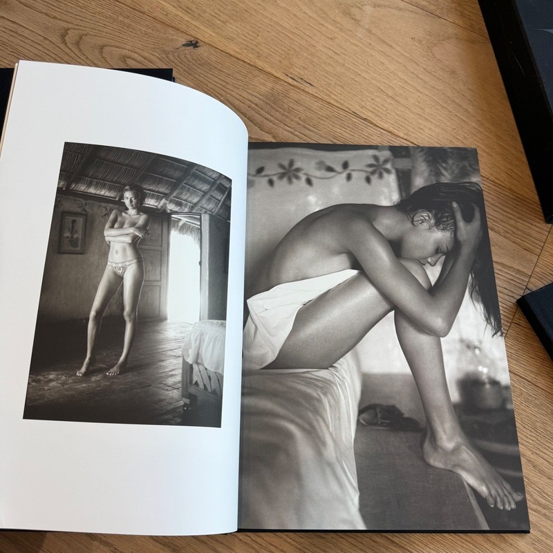 Victoria's Secret Sexy Hardcover coffee 3-Volume Photography Book Set 2005 gallery