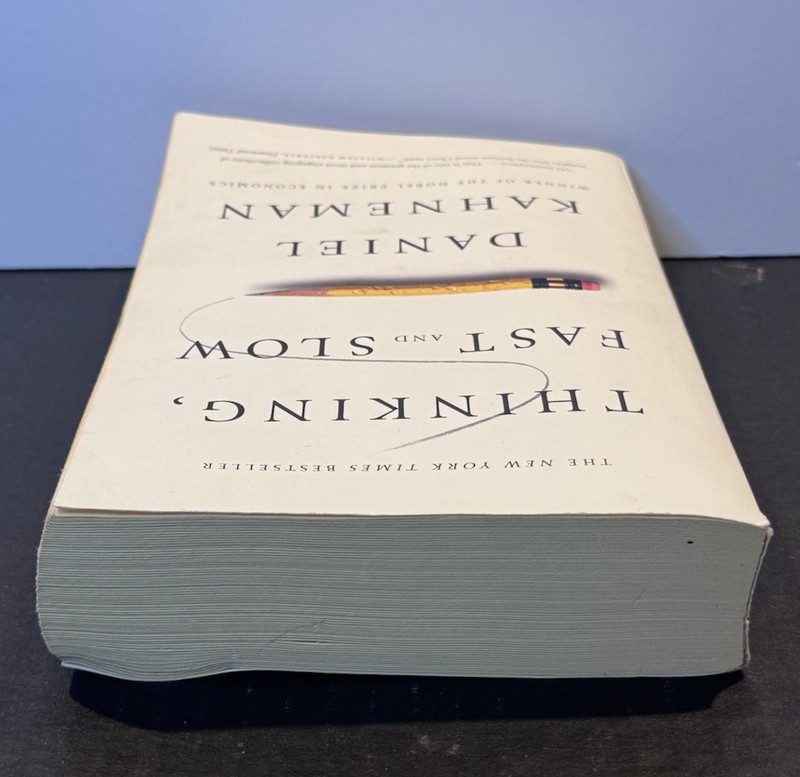 Thinking, Fast and Slow - Paperback By Kahneman, Daniel - GOOD gallery