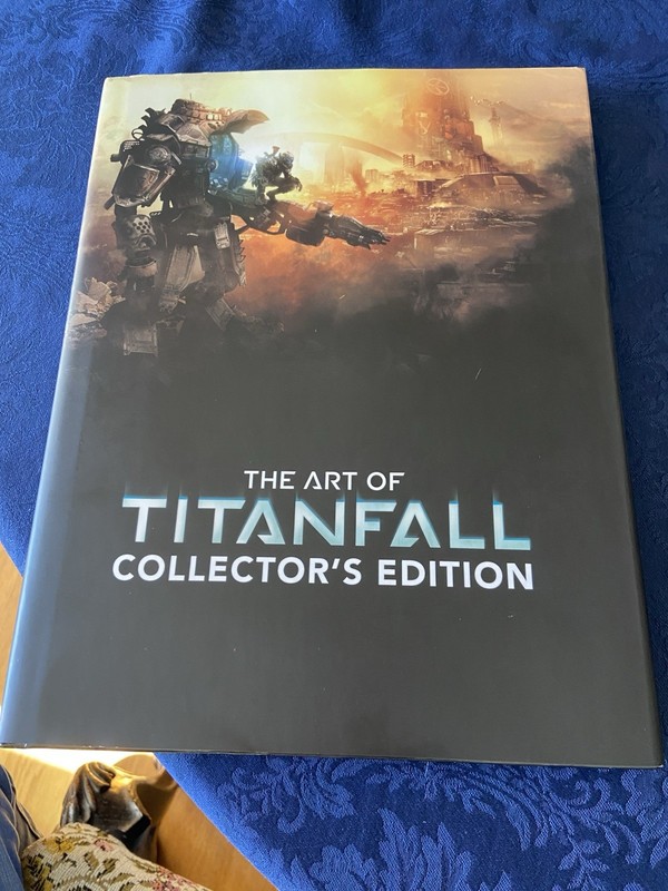 The Art Of Titanfall Collectors Edition Artbook Large LN HC 1st 1st FREE S/H