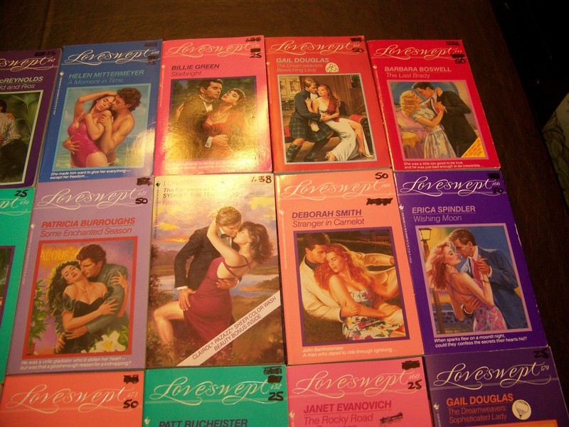 Lot of 32 Vintage Love swept Romance Novels Various Authors PB Bantam Book WOW!! gallery