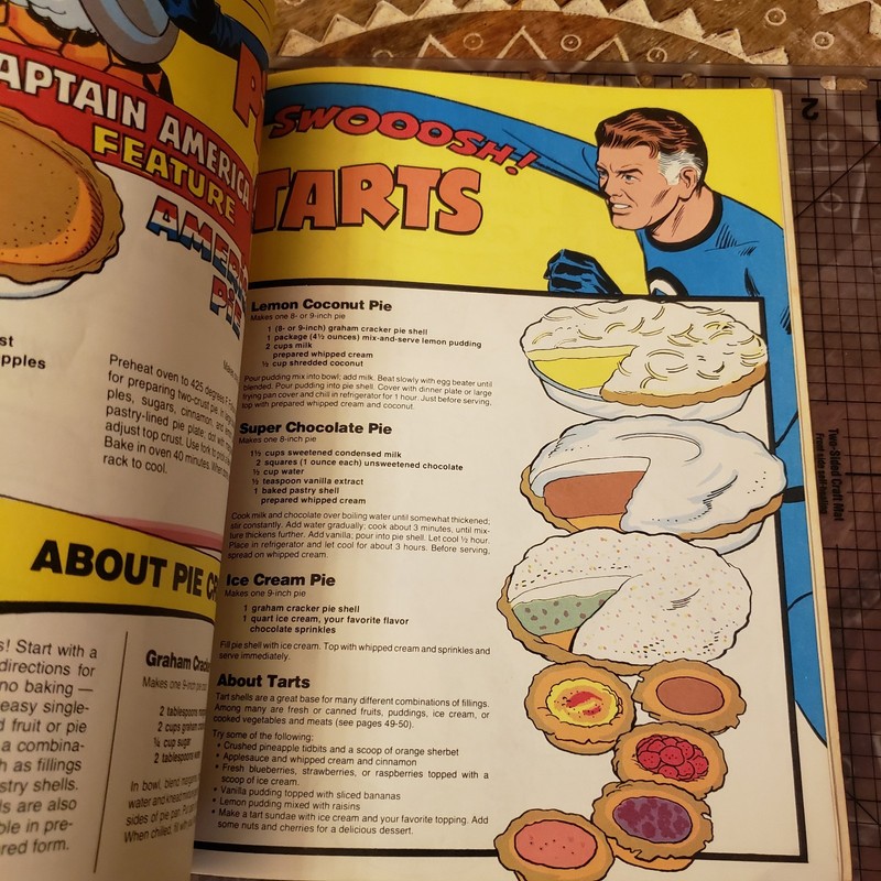 Stan Lee Presents The Mighty Marvel Superheroes Cookbook 1977 1st Edition gallery