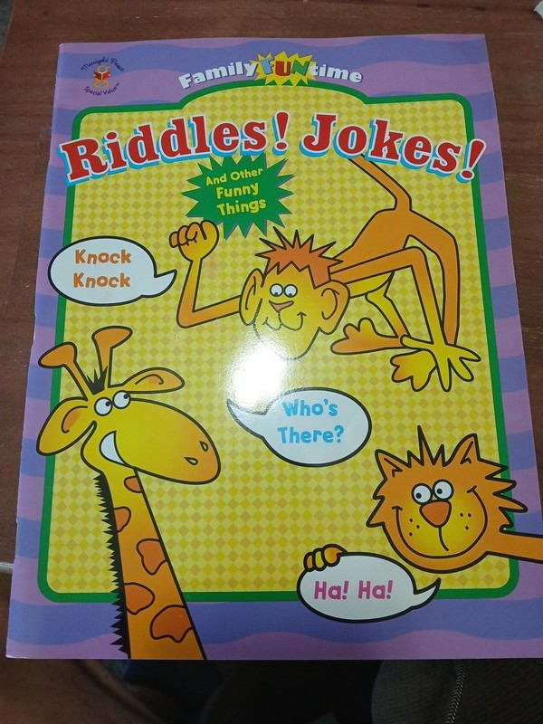 1997 Family Fun Time Riddles And Jokes Book By Golden Books